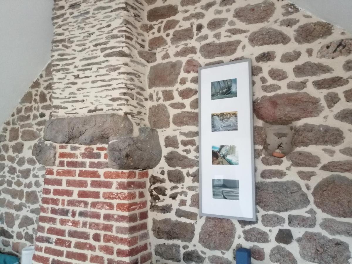 maison de pécheur typique presqu’île Saint Jacut Sur Mer Extérieur photo